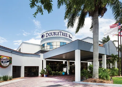 DoubleTree by Hilton Fort Myers at Bell TowerShops