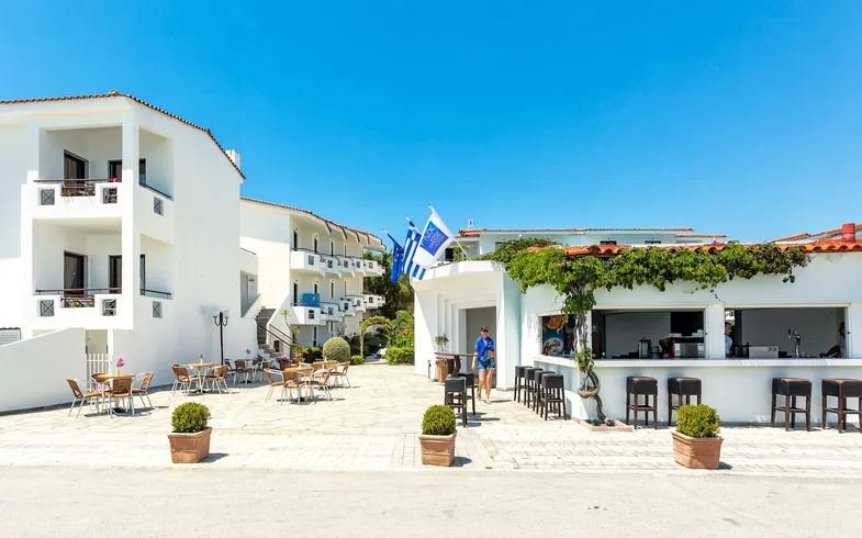 xenios dolphin beach hotel kassandra halkidiki hellas